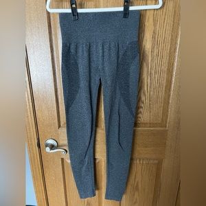 Black and grey leggings size small